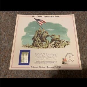 Patriotic Home Accent with Historical Imagery